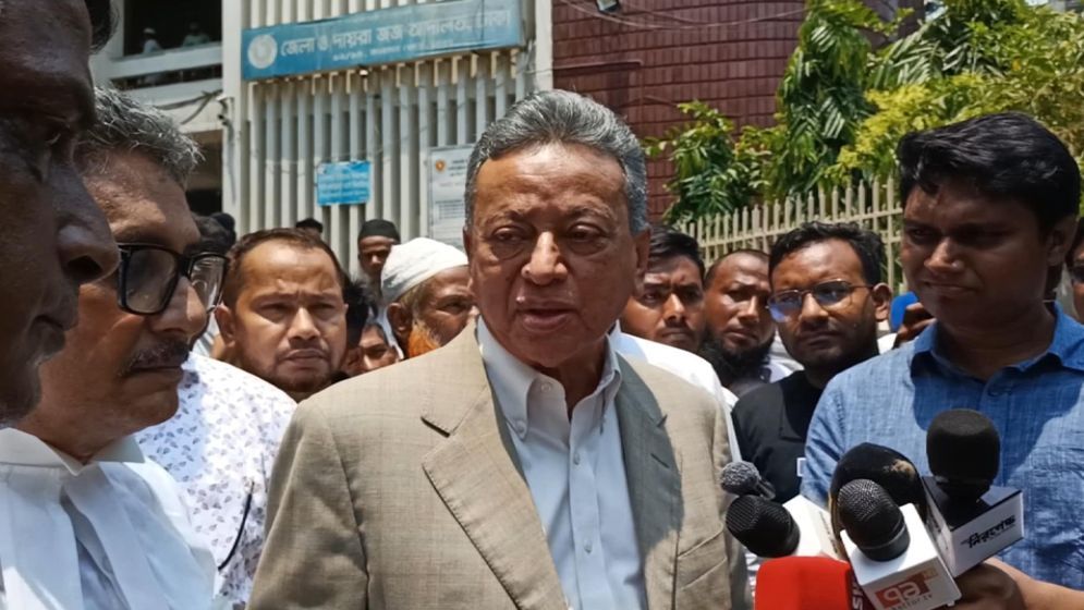নিরাপদ সড়ক আন্দোলনের মামলায় আমির খসরুসহ ৫ জন খালাস